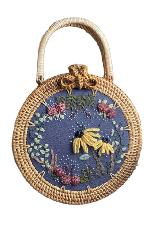 Rattan handbag embroidered 